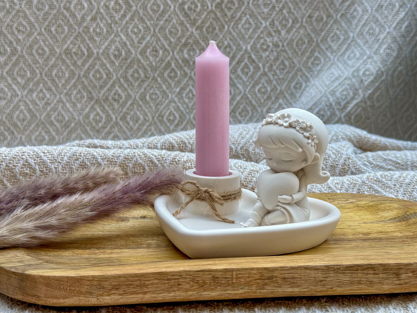 Herzenslicht Mädchenfigur – Geschenkset mit Kerzenständer und Mädchenfigur in zwei Farbvarianten